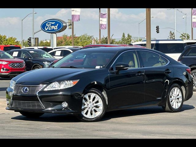 2015 Lexus ES Hybrid 300h