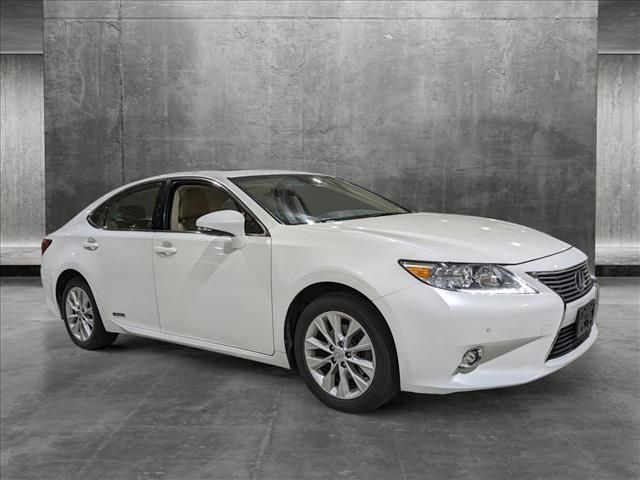 2015 Lexus ES Hybrid 300h