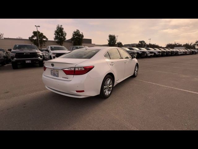 2015 Lexus ES Hybrid 300h