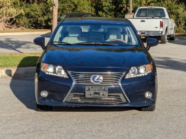 2015 Lexus ES Hybrid 300h