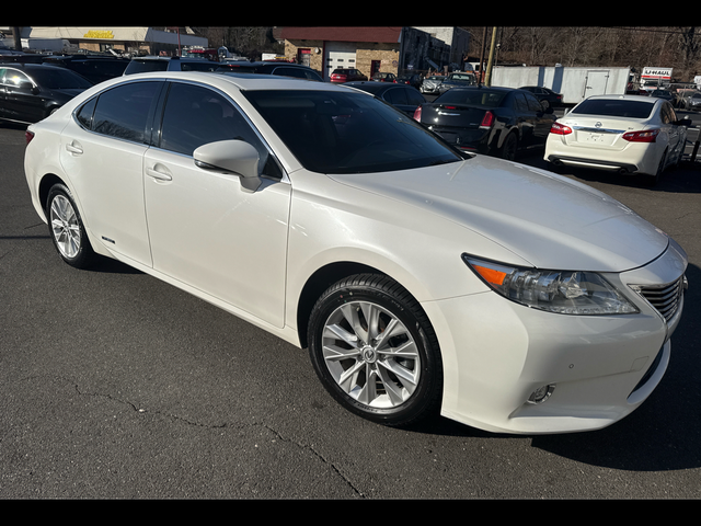 2015 Lexus ES Hybrid 300h