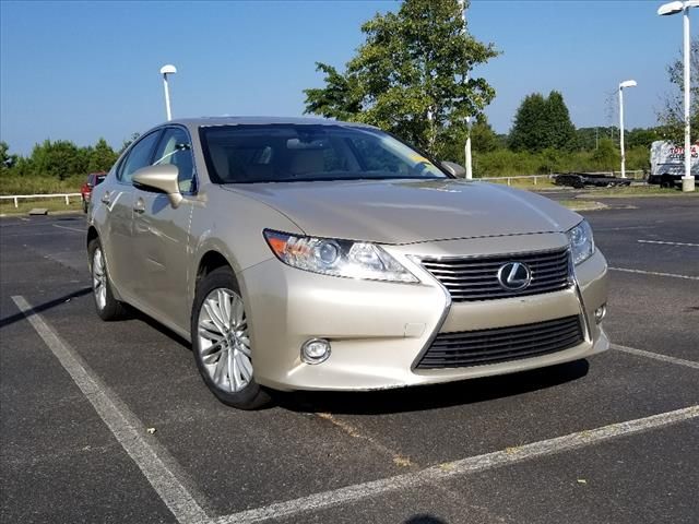 2015 Lexus ES 350 Crafted Line