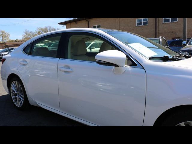 2015 Lexus ES 350 Crafted Line