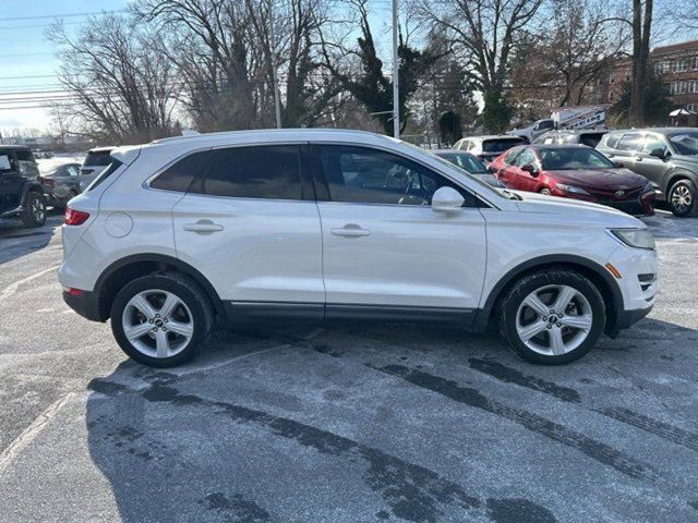 2015 Lincoln MKC Base