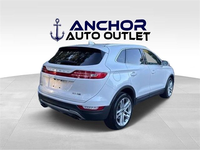 2015 Lincoln MKC Base