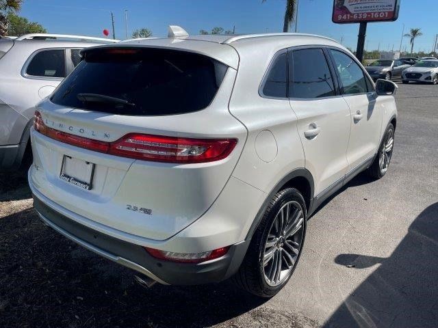 2015 Lincoln MKC Base