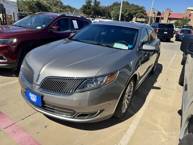 2015 Lincoln MKS Base