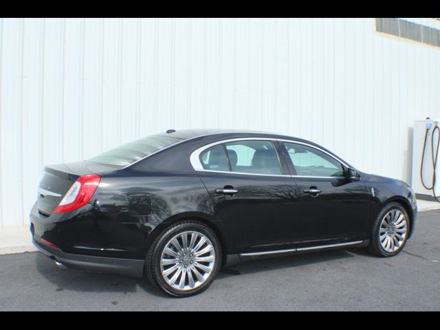 2015 Lincoln MKS Base