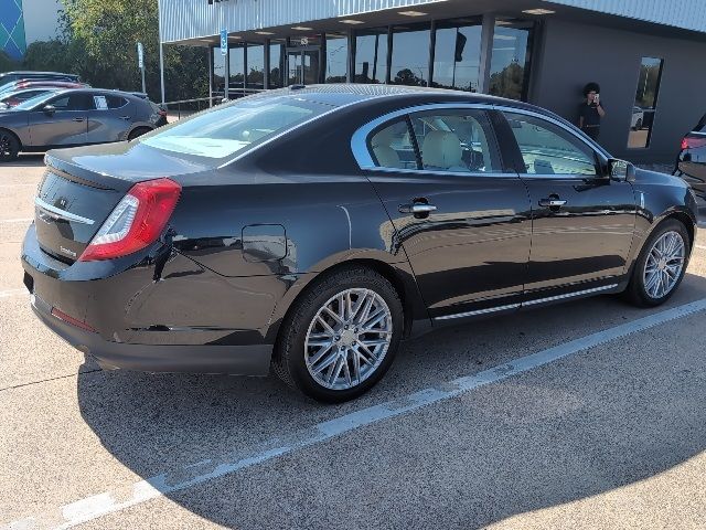 2015 Lincoln MKS Base