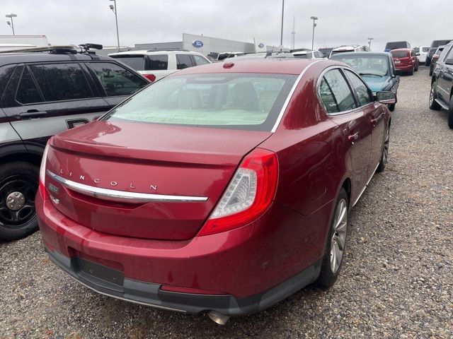 2015 Lincoln MKS Base