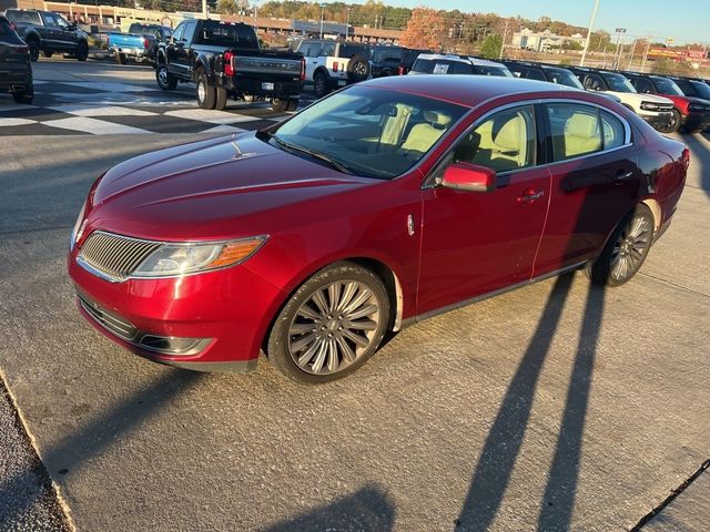 2015 Lincoln MKS Base