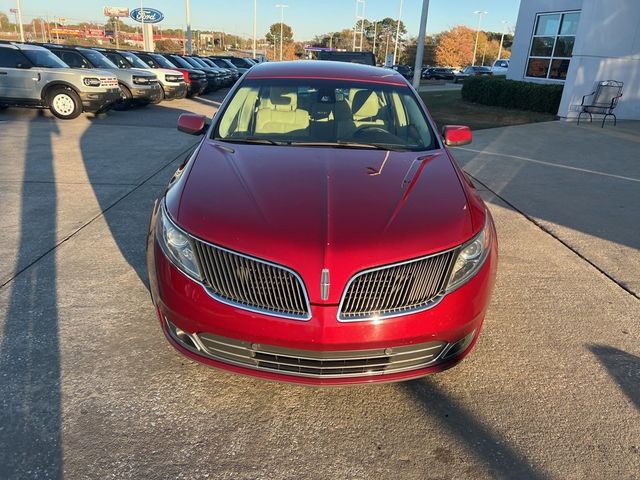 2015 Lincoln MKS Base