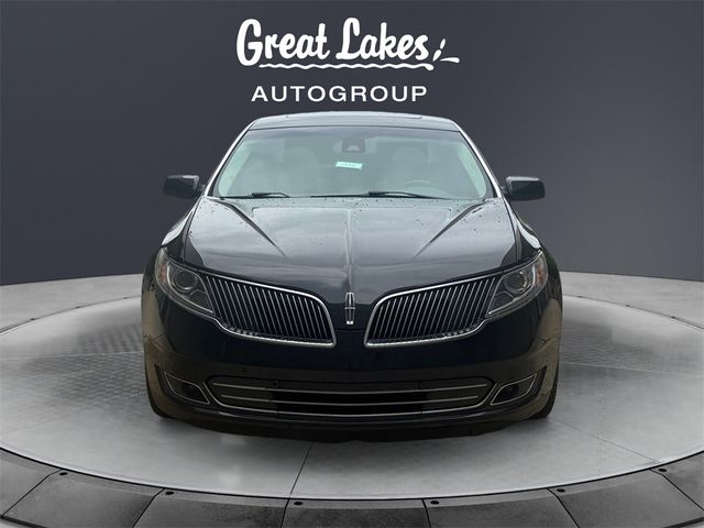 2015 Lincoln MKS Base