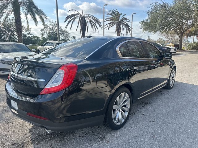 2015 Lincoln MKS Base