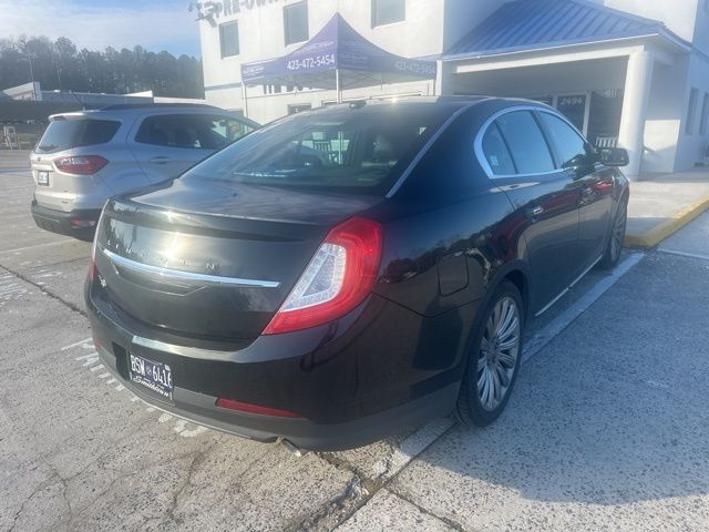 2015 Lincoln MKS Base