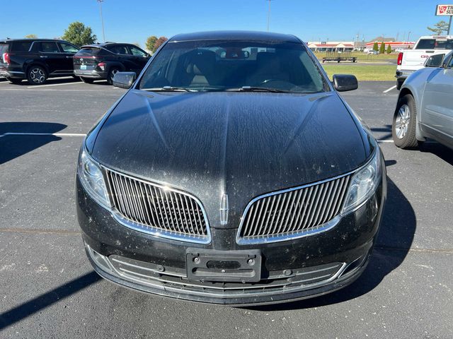 2015 Lincoln MKS Base