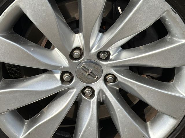 2015 Lincoln MKS Base