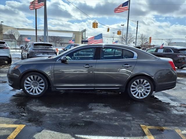 2015 Lincoln MKS Base