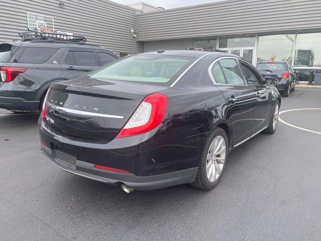 2015 Lincoln MKS Base