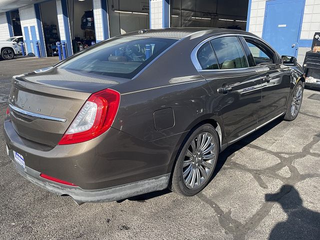 2015 Lincoln MKS Base