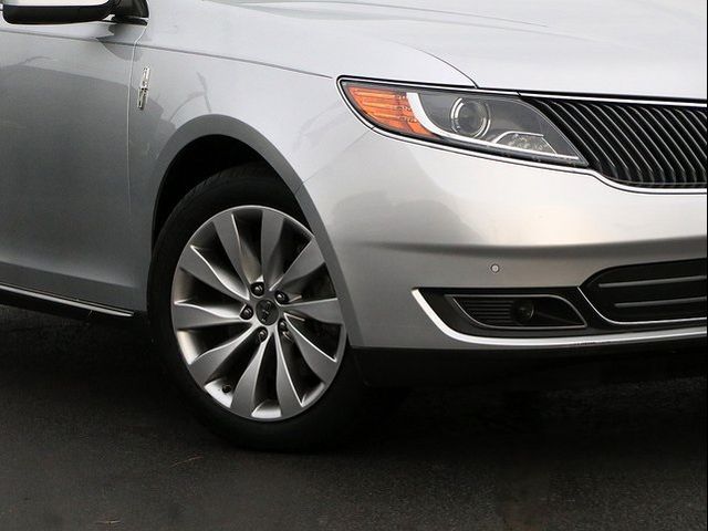 2015 Lincoln MKS Base