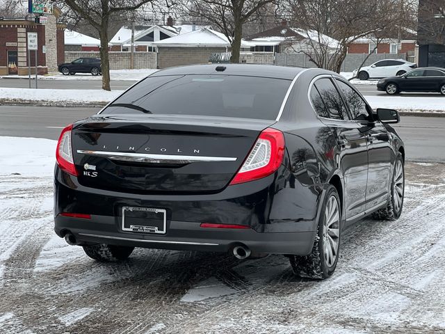 2015 Lincoln MKS Base