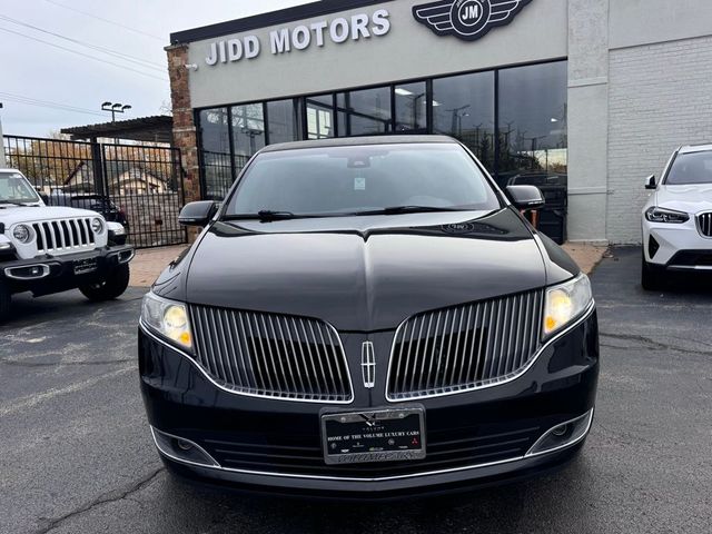 2015 Lincoln MKT Base