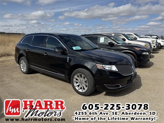 2015 Lincoln MKT Base