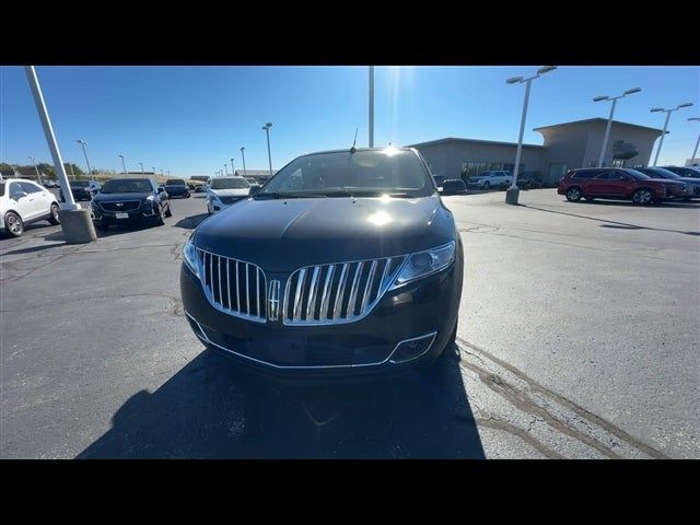 2015 Lincoln MKX Base