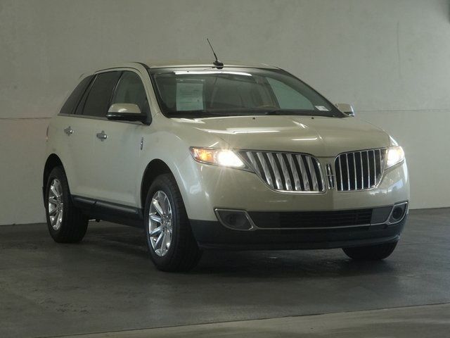 2015 Lincoln MKX Base