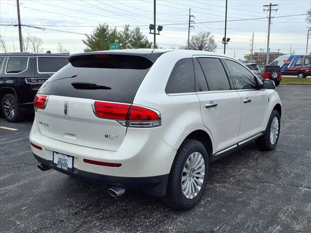 2015 Lincoln MKX Base