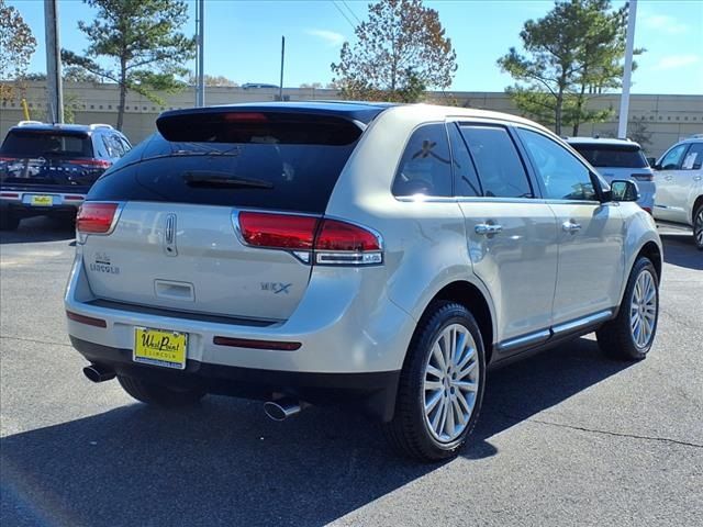 2015 Lincoln MKX Base