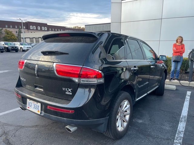 2015 Lincoln MKX Base