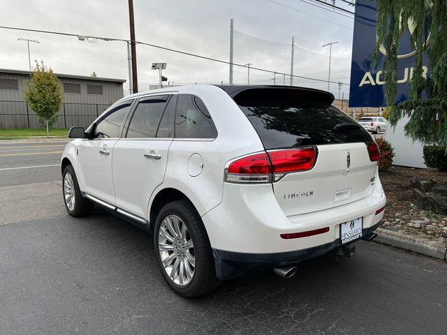 2015 Lincoln MKX Base