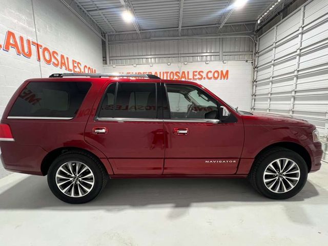 2015 Lincoln Navigator Base