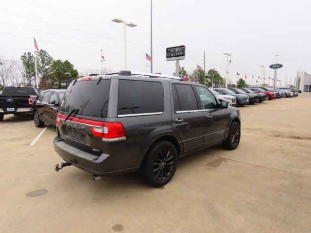 2015 Lincoln Navigator Base