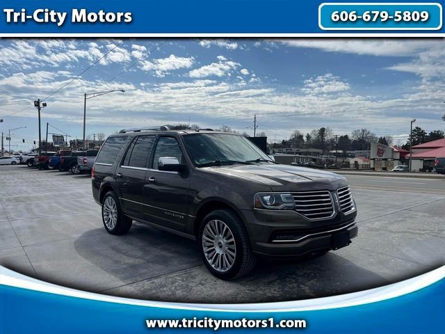2015 Lincoln Navigator Base