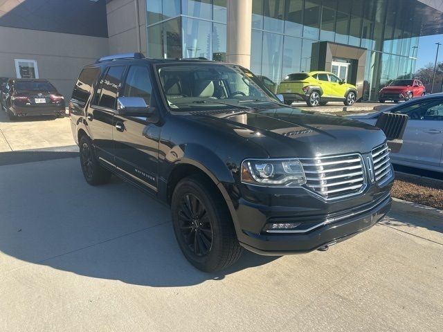 2015 Lincoln Navigator Base