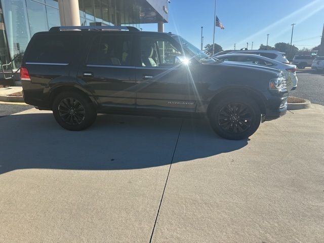 2015 Lincoln Navigator Base