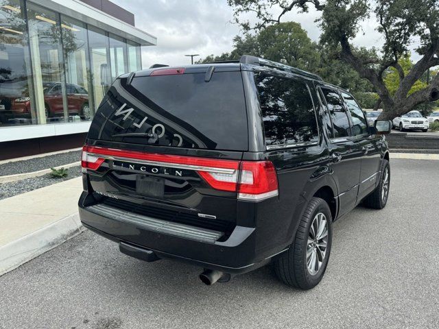 2015 Lincoln Navigator Base