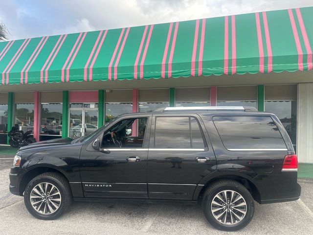 2015 Lincoln Navigator Base