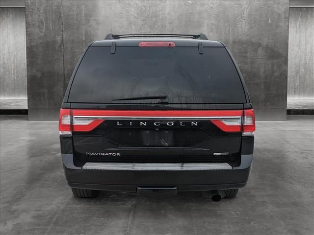 2015 Lincoln Navigator Base