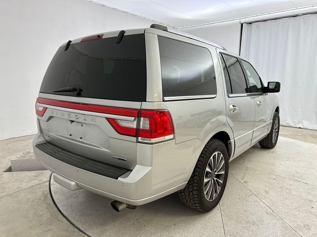 2015 Lincoln Navigator Base