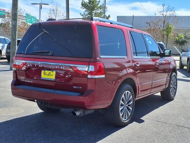 2015 Lincoln Navigator Base