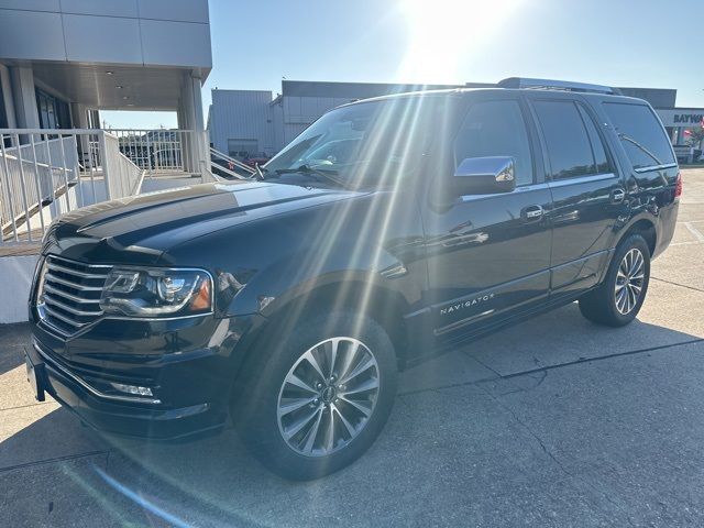 2015 Lincoln Navigator Base