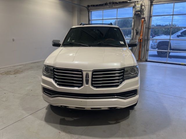 2015 Lincoln Navigator Base