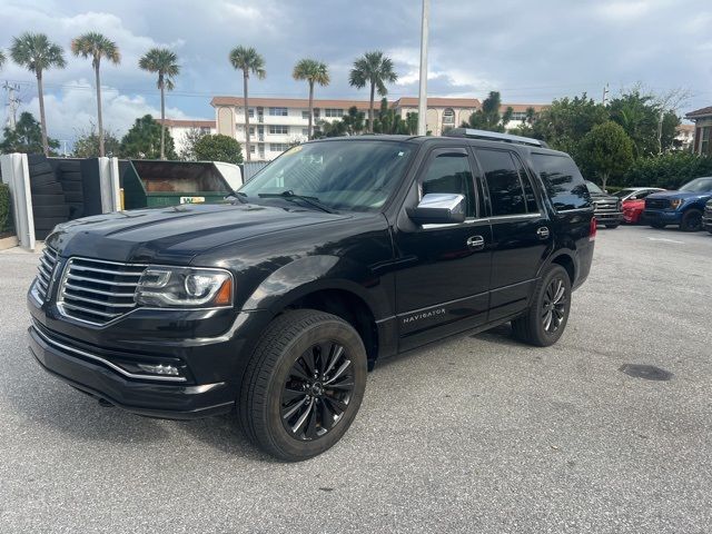 2015 Lincoln Navigator Base