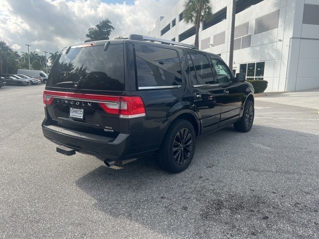 2015 Lincoln Navigator Base