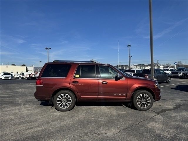 2015 Lincoln Navigator Base