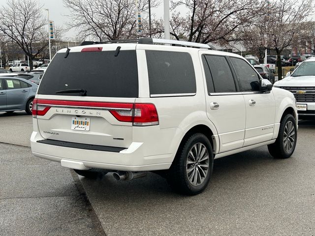 2015 Lincoln Navigator Base